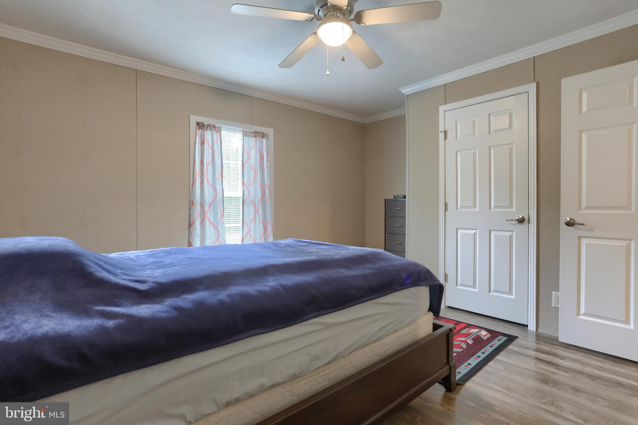 COUNTRY AC. GOLDEN - Residential