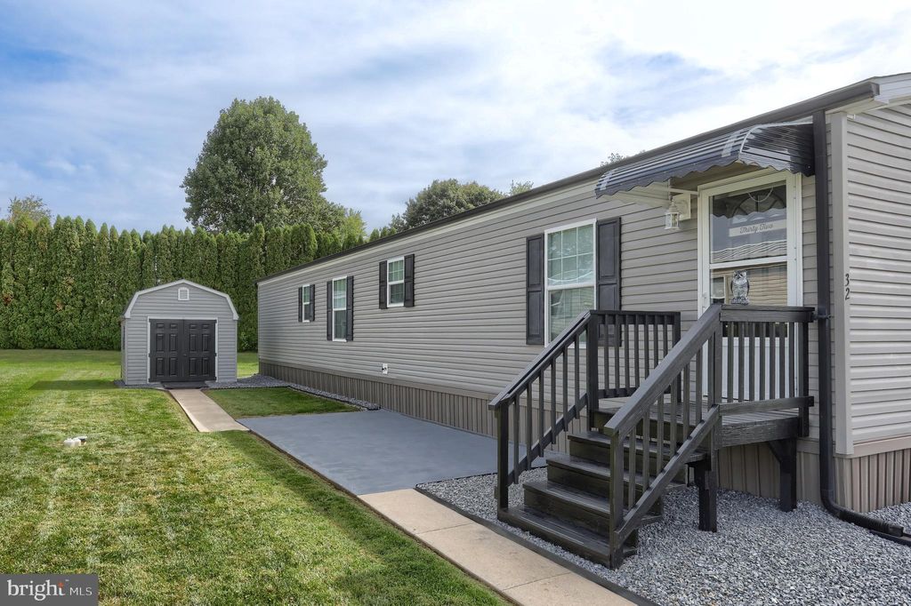 Photo of 1300 E Kercher Avenue #32, MYERSTOWN, PA 17067 (MLS # PALN2022874)