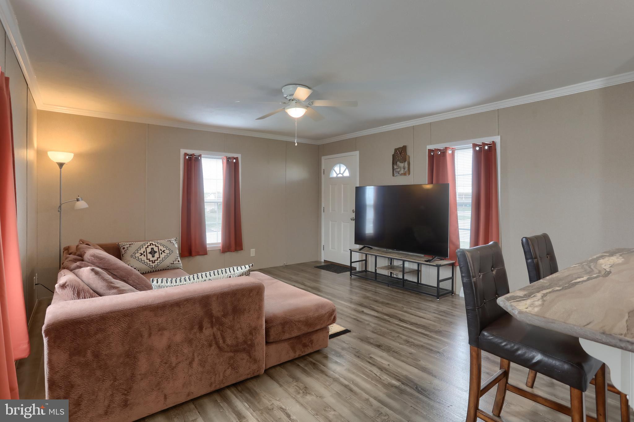 COUNTRY AC. GOLDEN - Residential