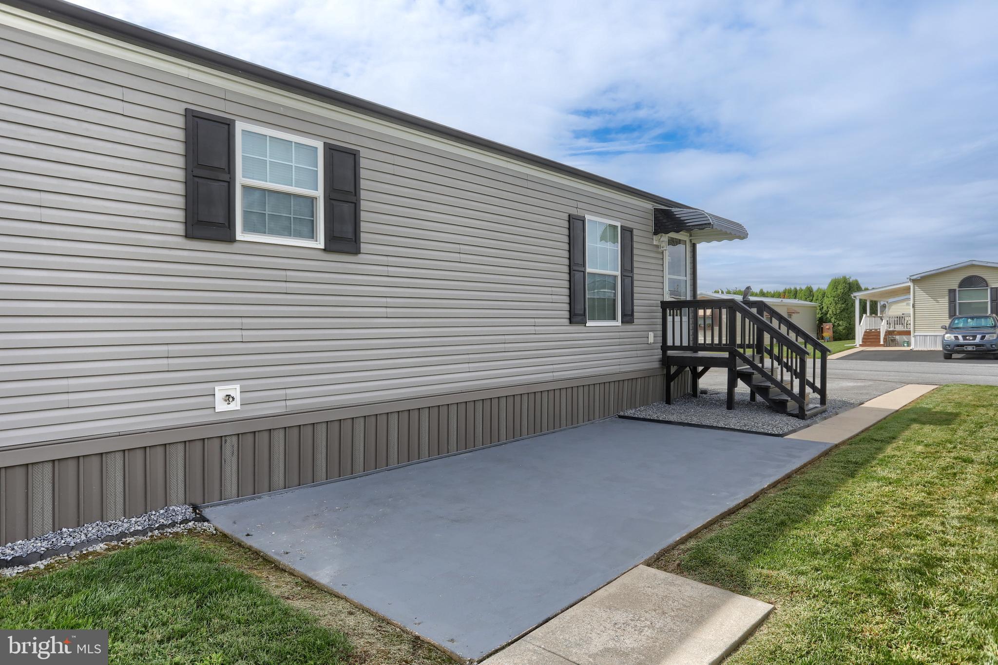 COUNTRY AC. GOLDEN - Residential