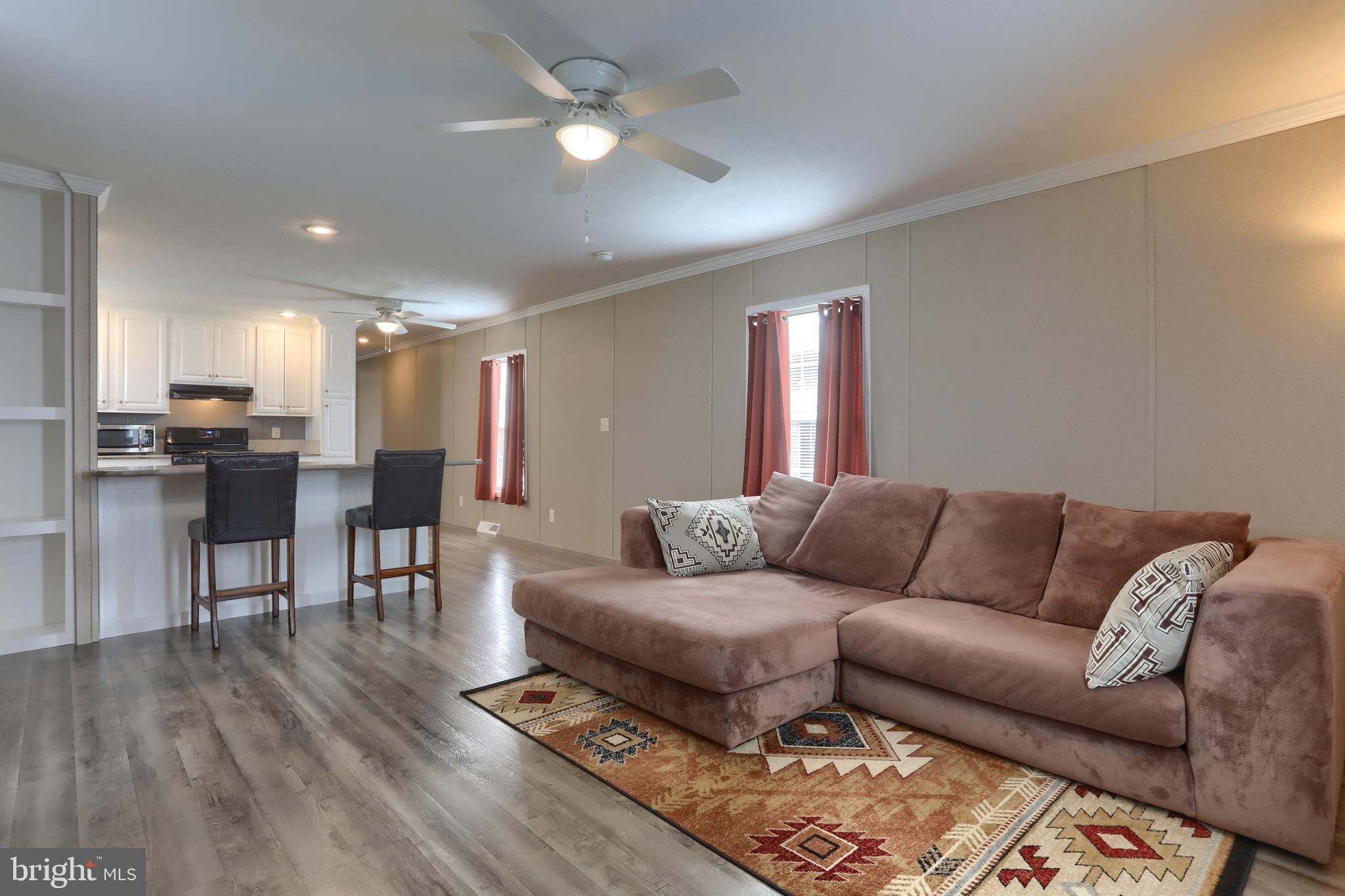 COUNTRY AC. GOLDEN - Residential