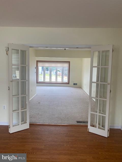 PERRY HALL ESTATES - Residential