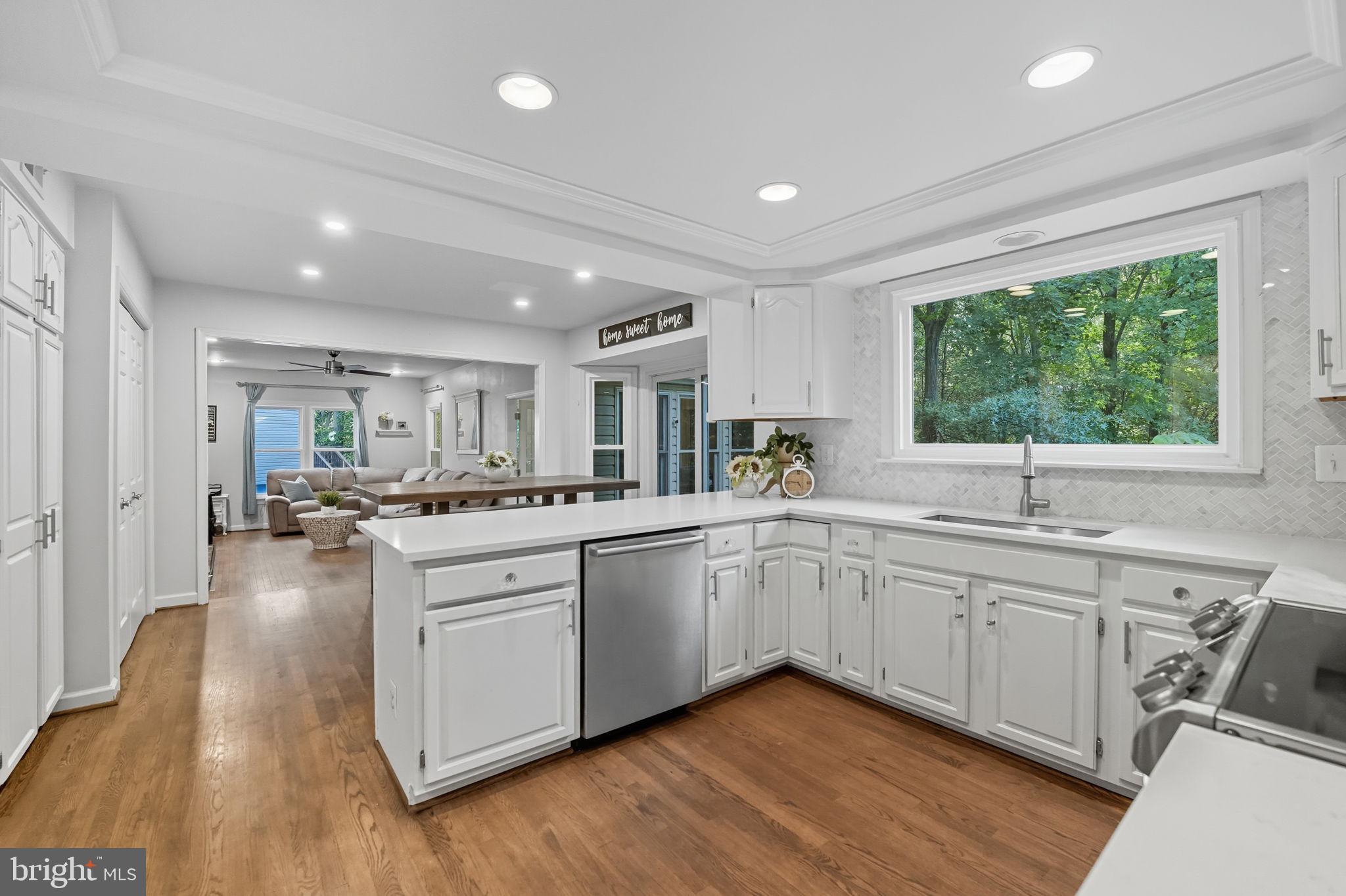 14367 N SLOPE STREET