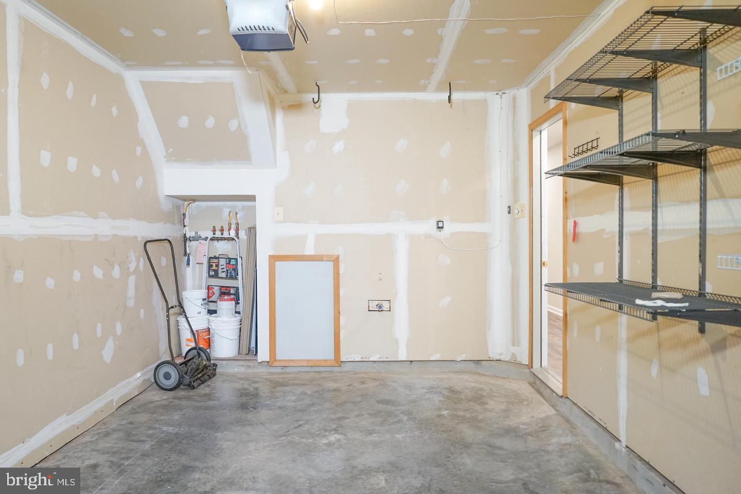 OWINGS MILLS NEW TOWN - Residential Lease