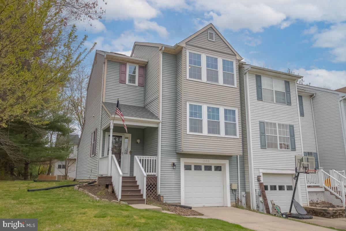 1500 MURRAY PLACE