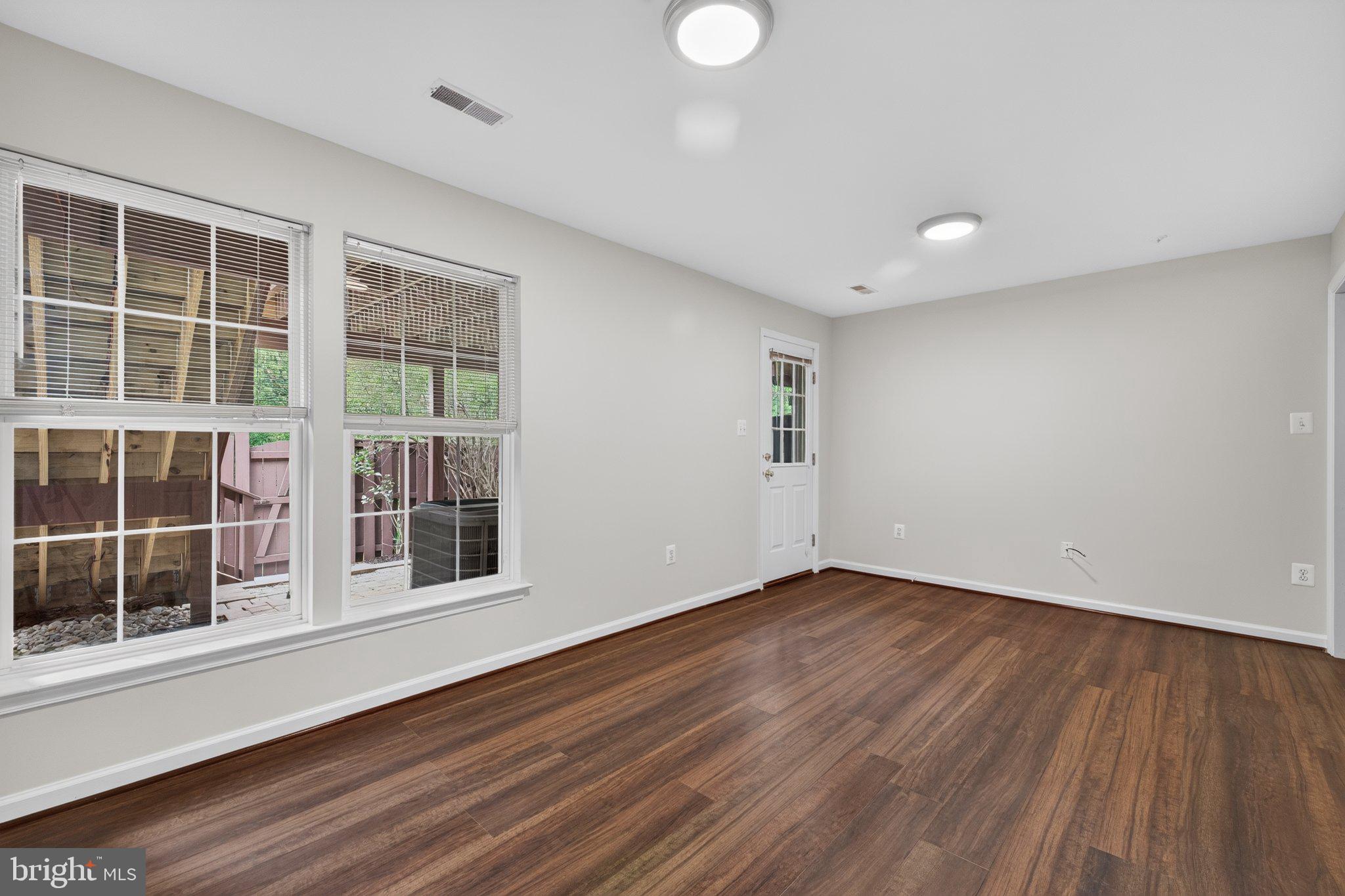 13121 ROSEBAY