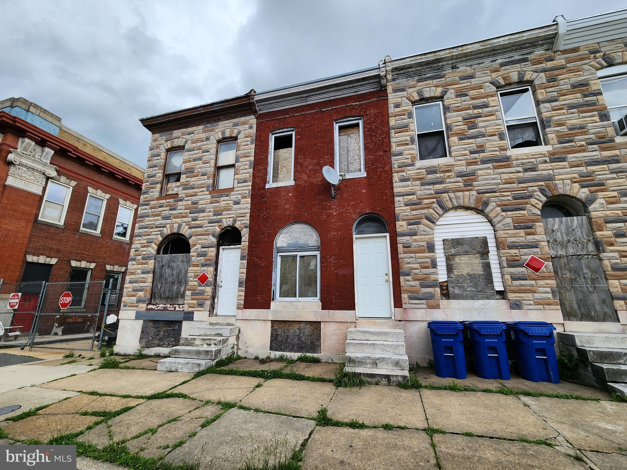 BROADWAY EAST - Residential
