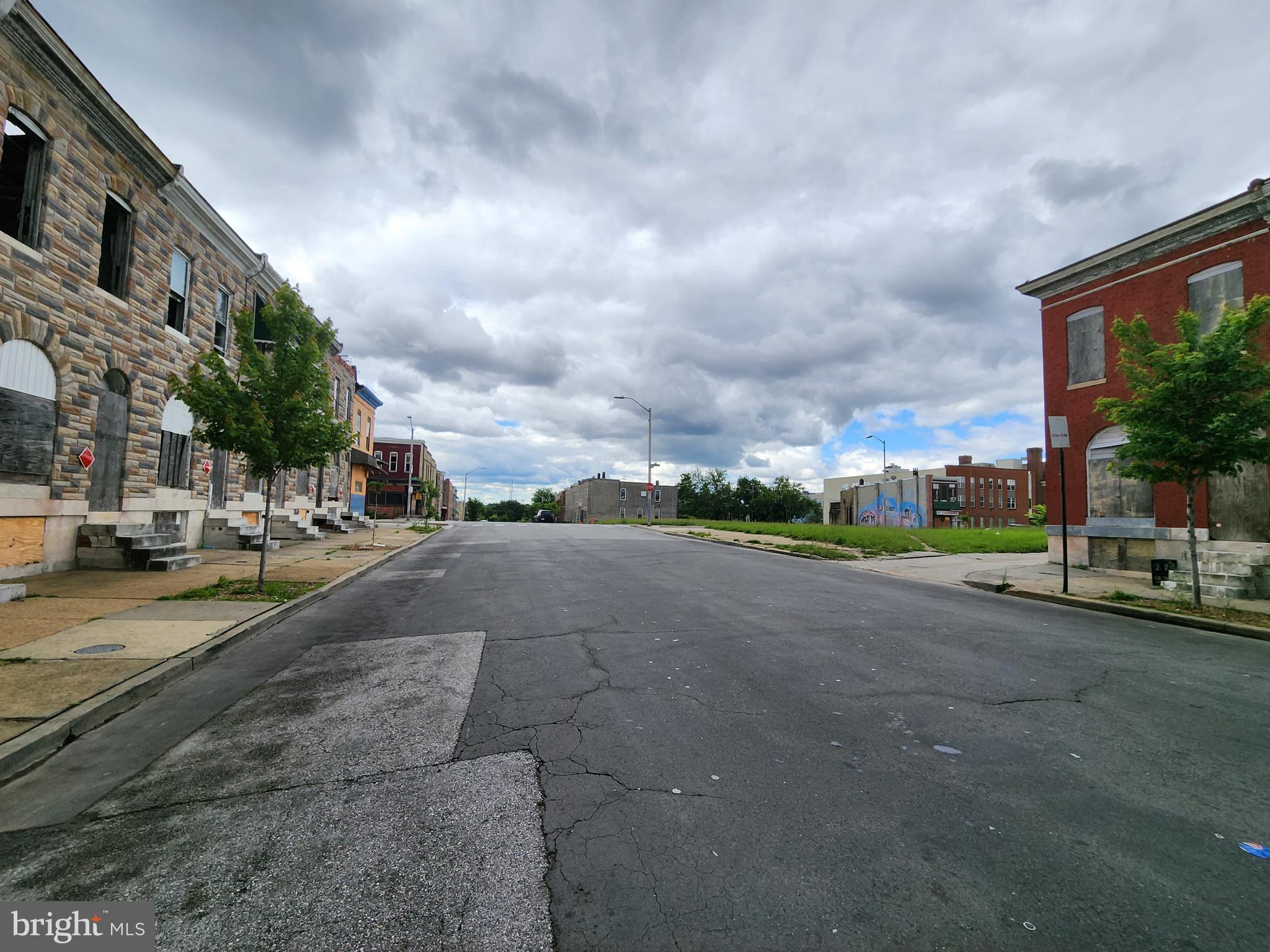 BROADWAY EAST - Residential