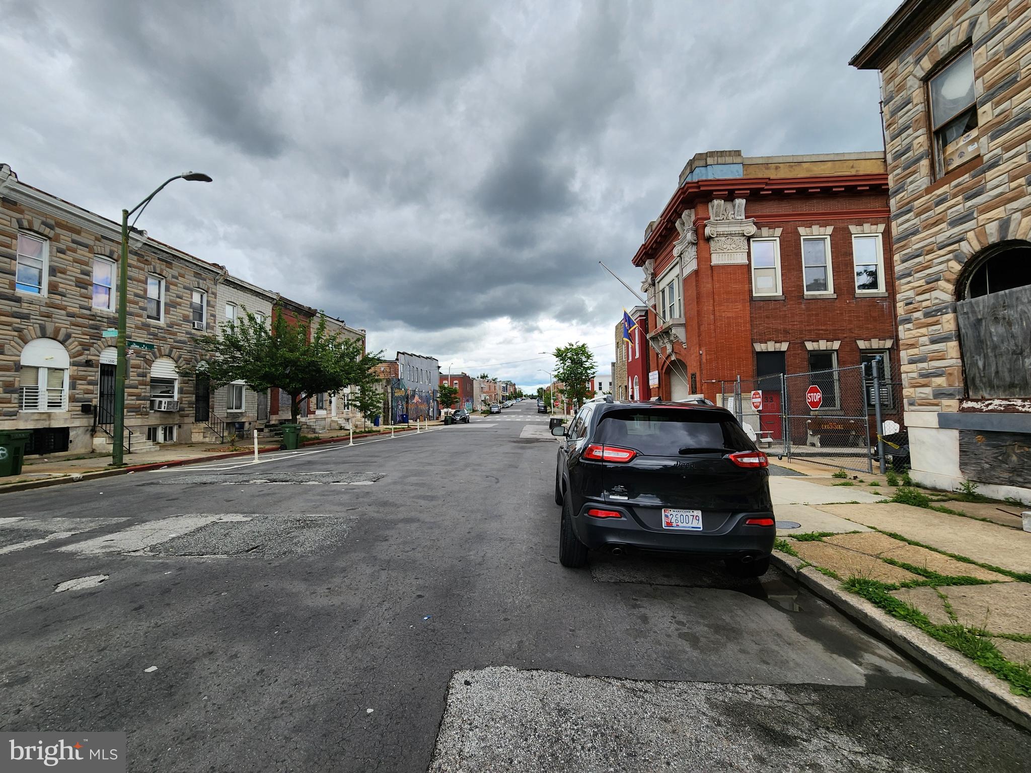 BROADWAY EAST - Residential