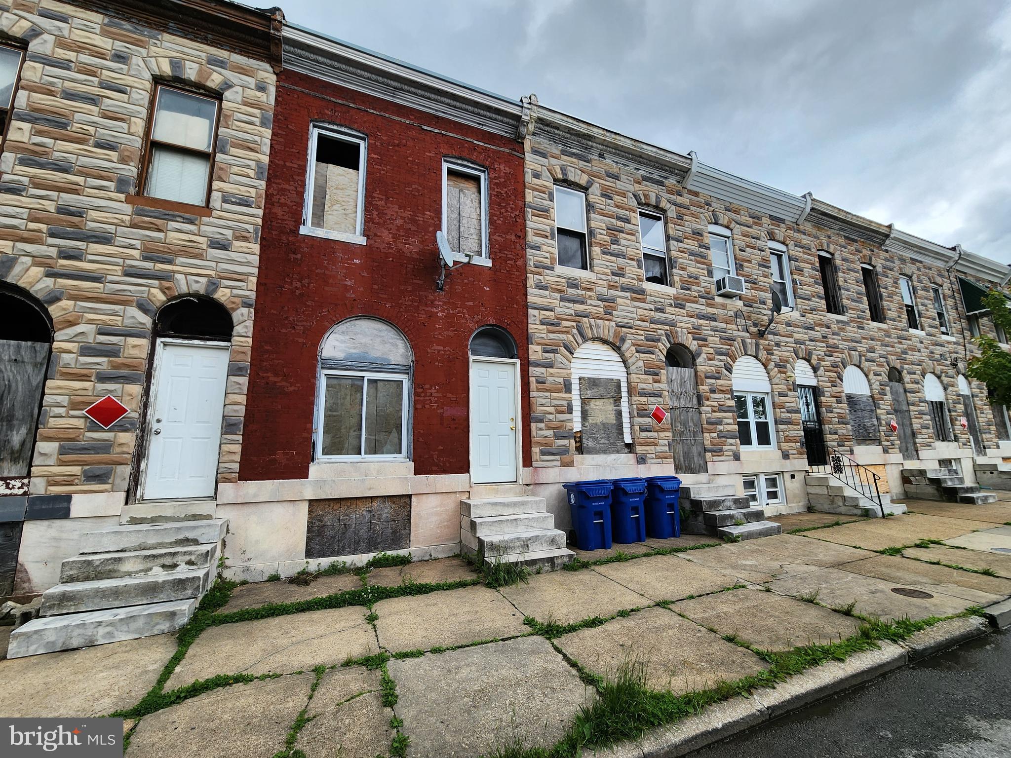 BROADWAY EAST - Residential