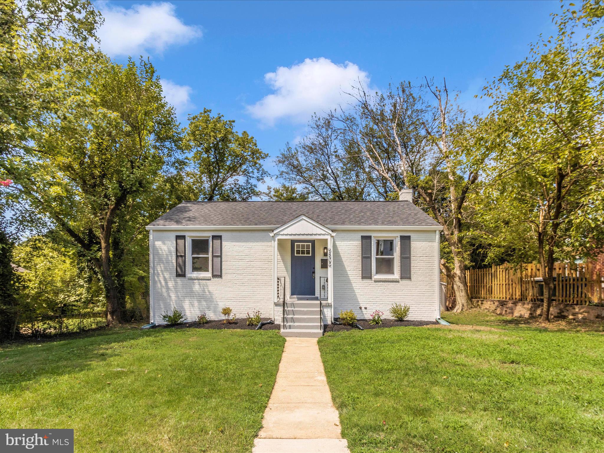 HOLLYWOOD - Residential