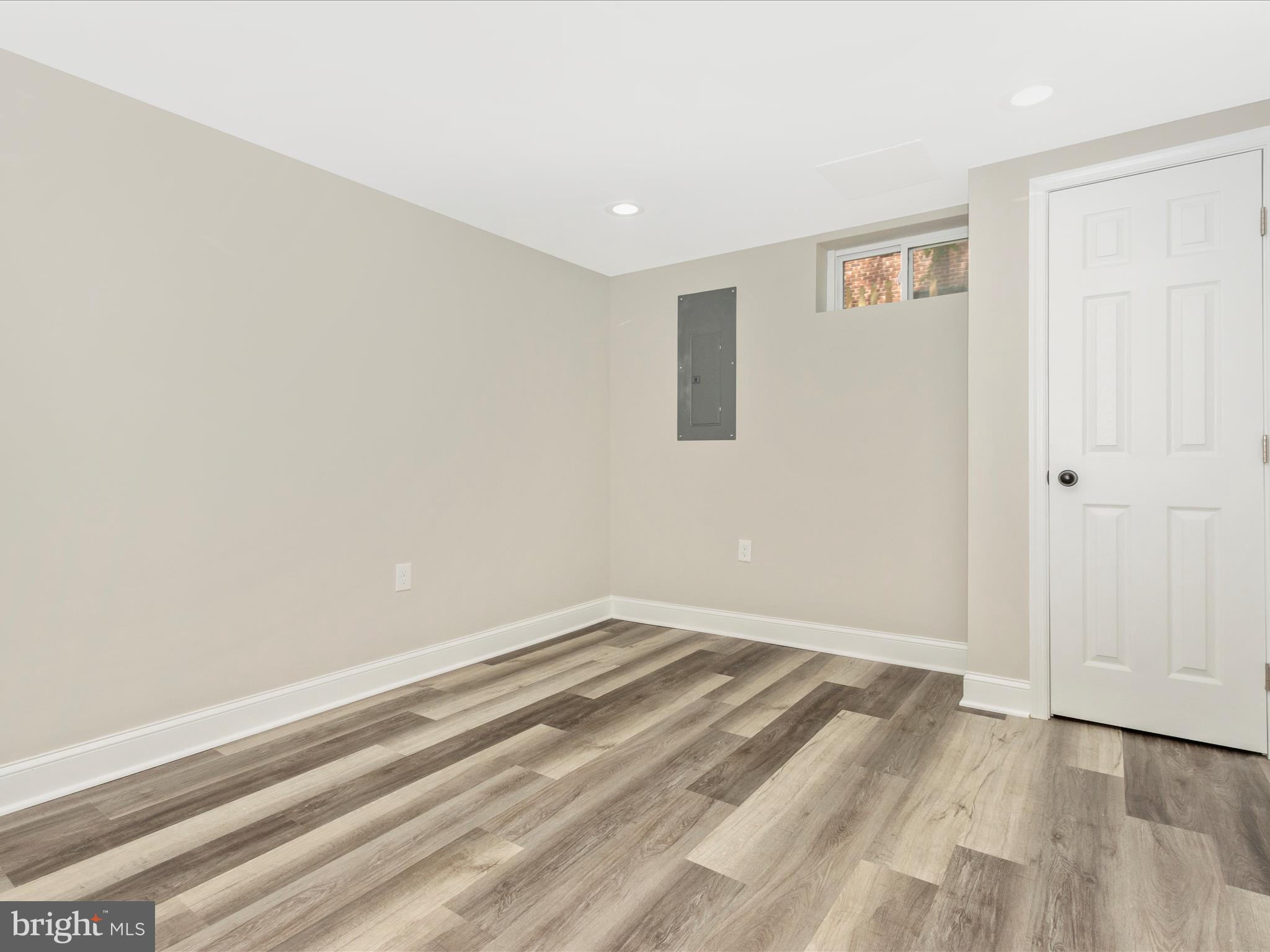 HOLLYWOOD - Residential