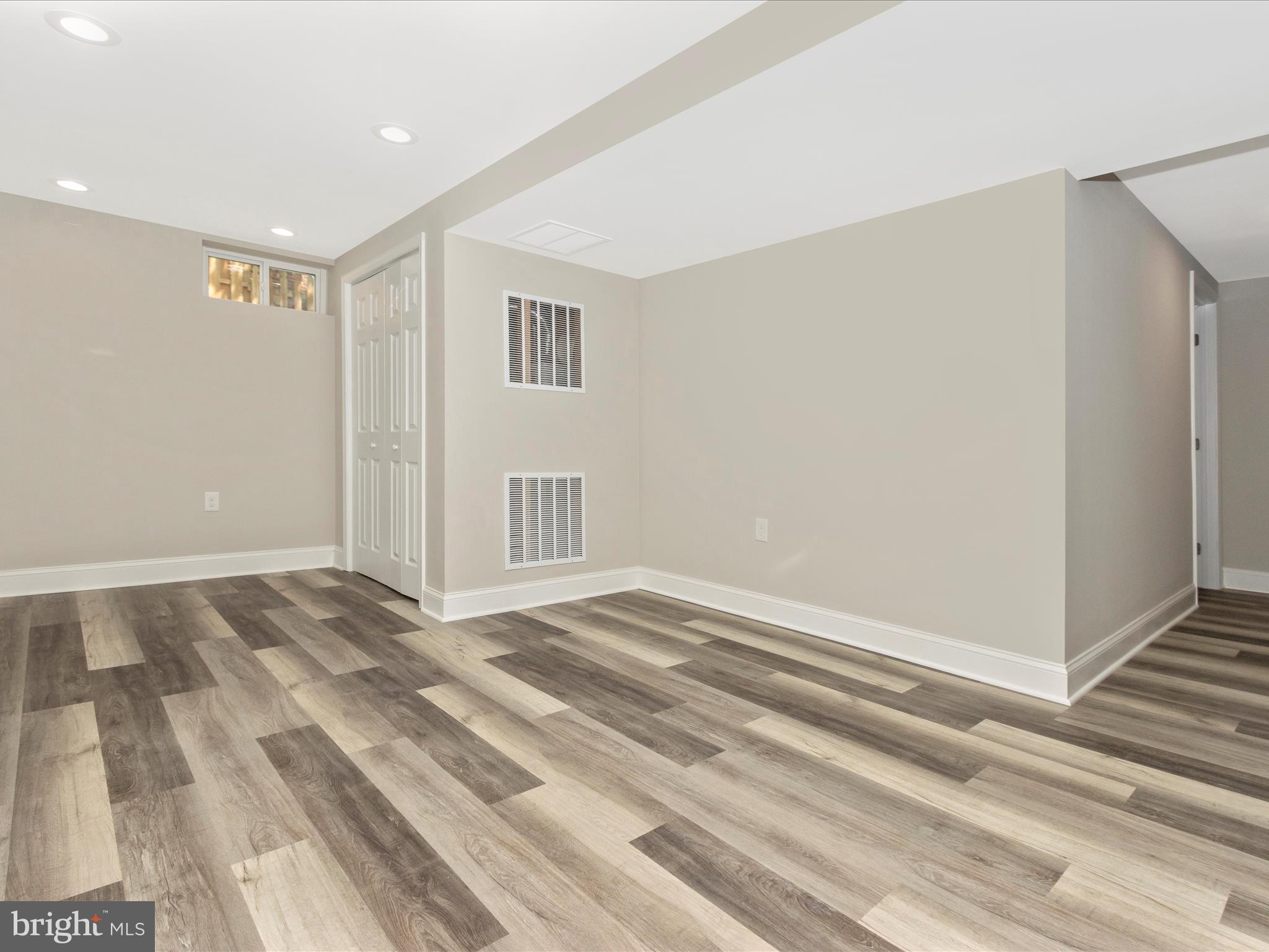 HOLLYWOOD - Residential