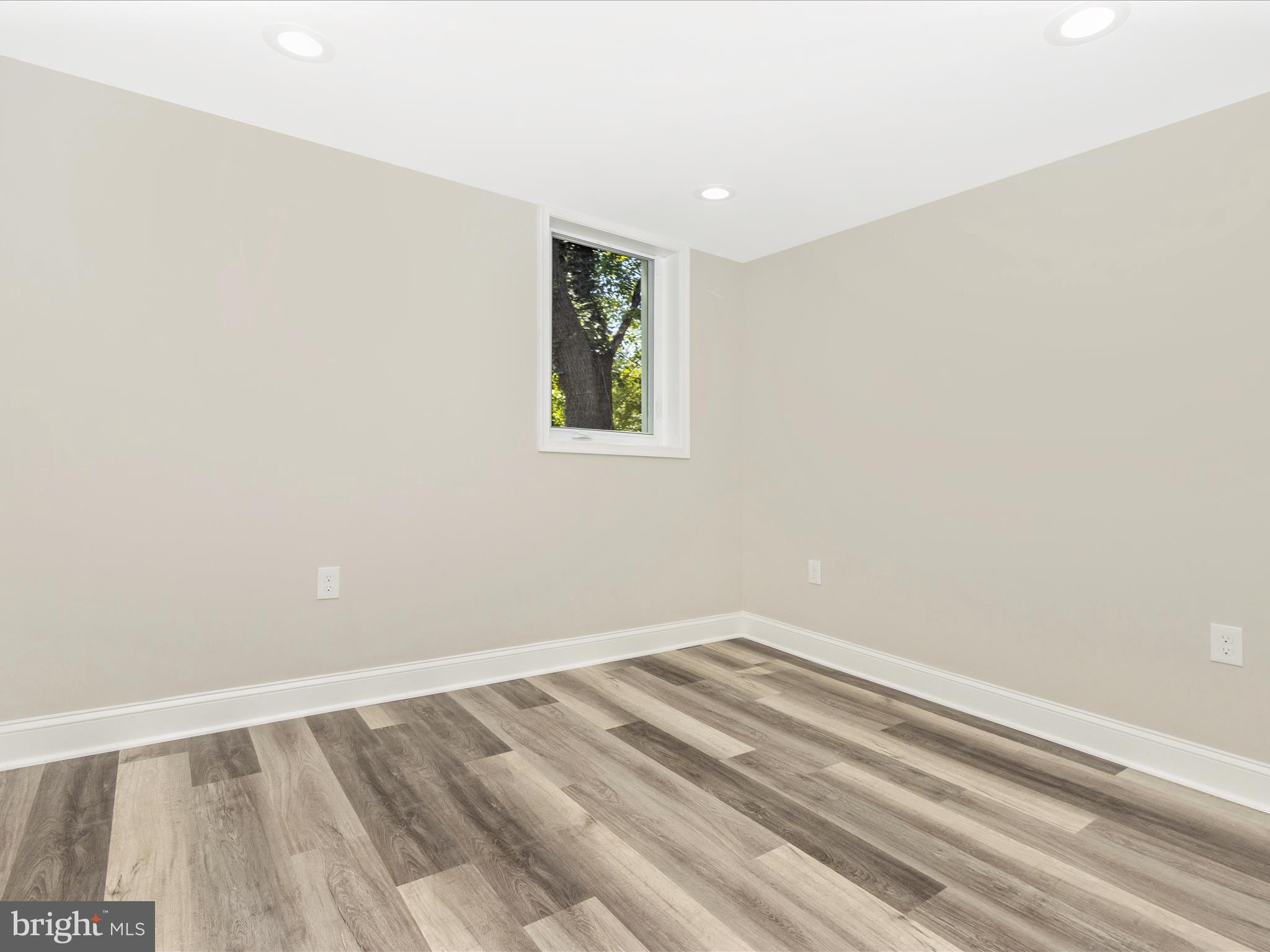 HOLLYWOOD - Residential