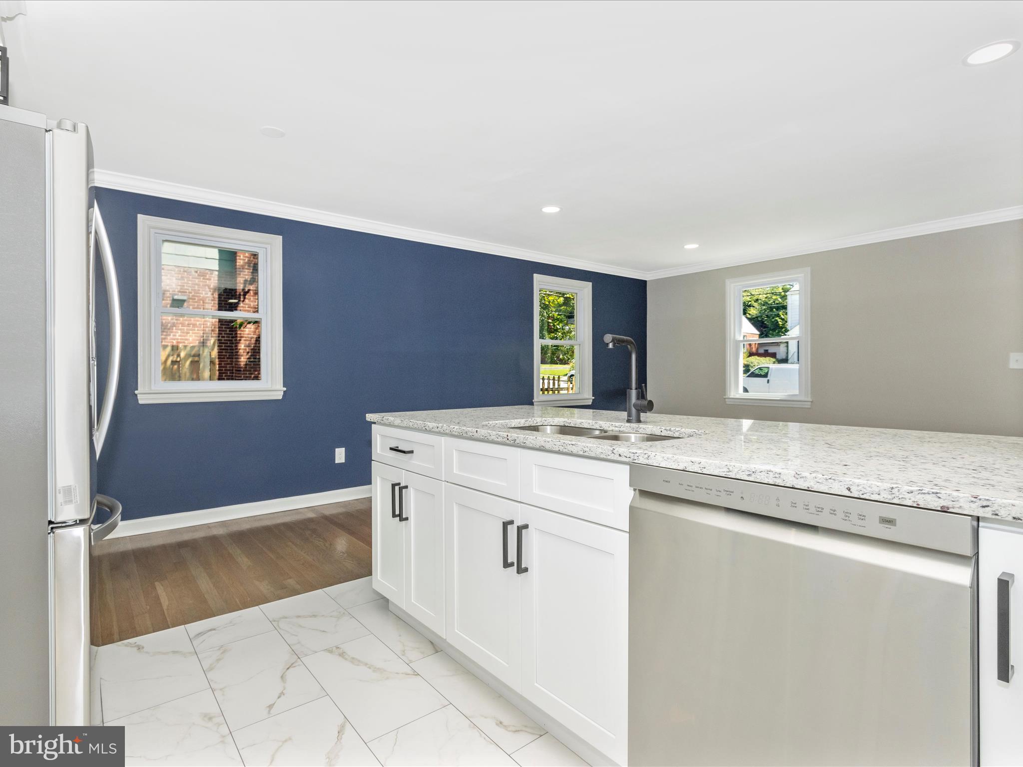 HOLLYWOOD - Residential