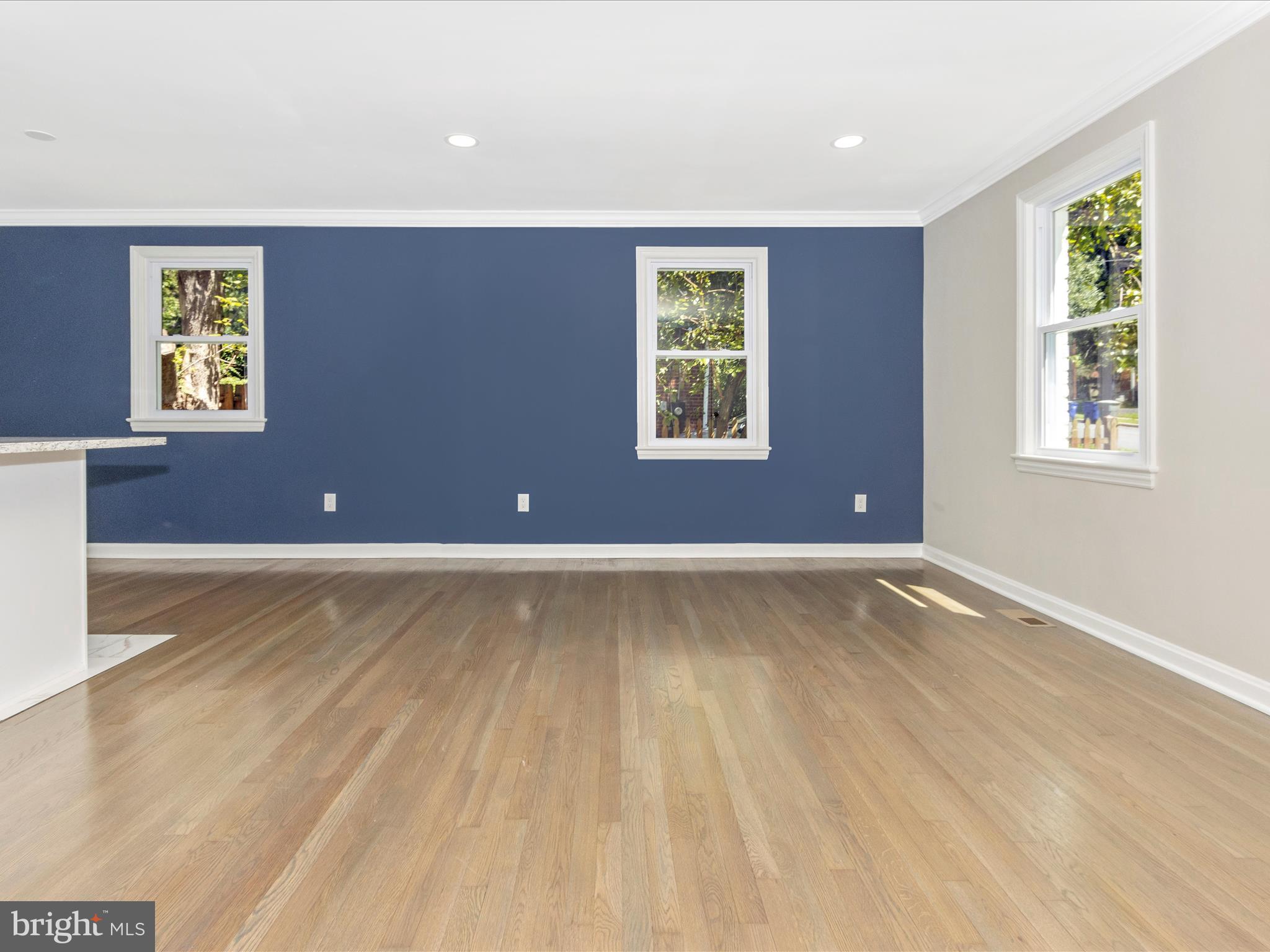 HOLLYWOOD - Residential