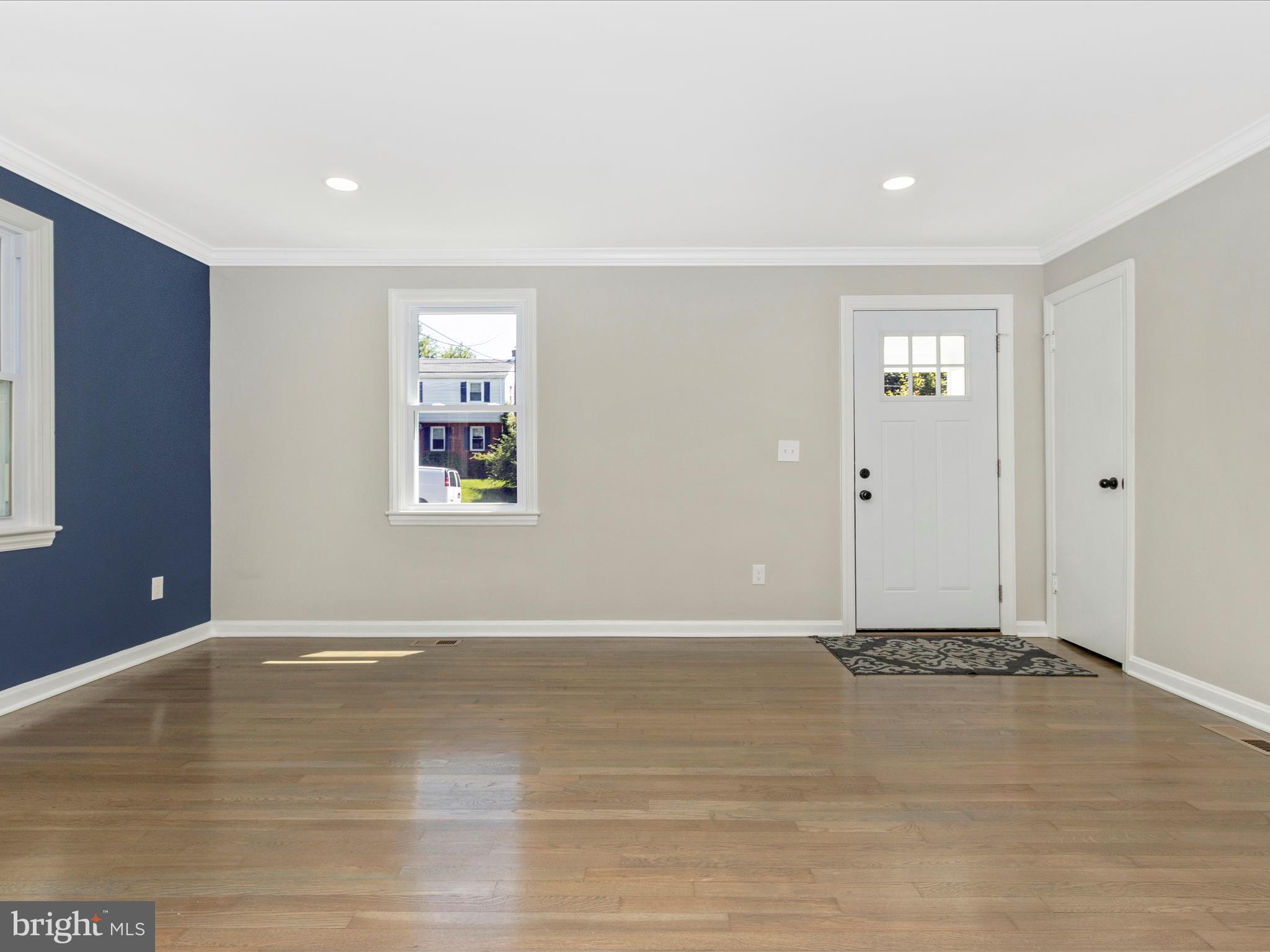 HOLLYWOOD - Residential