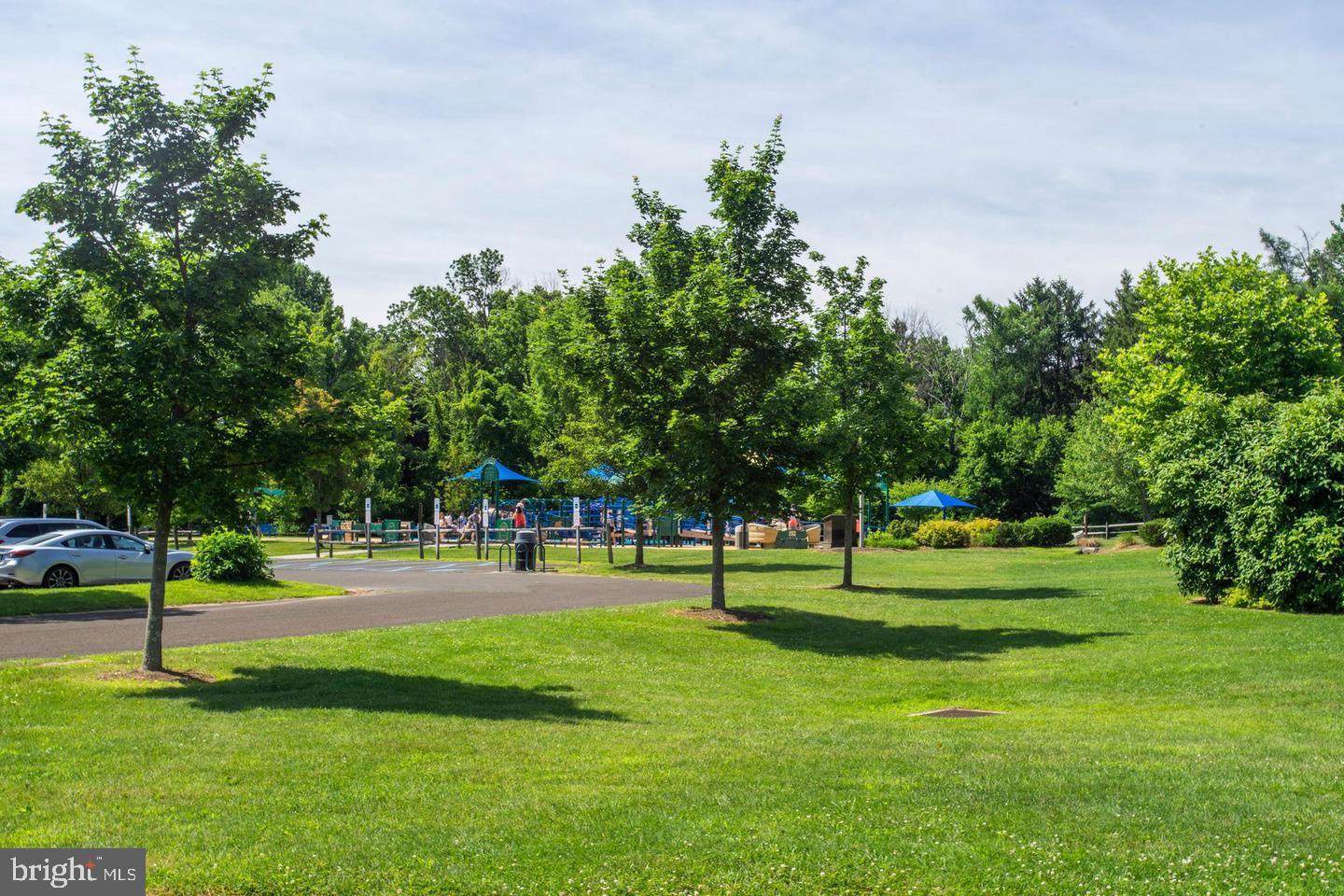 SAW MILL VALLEY - Residential