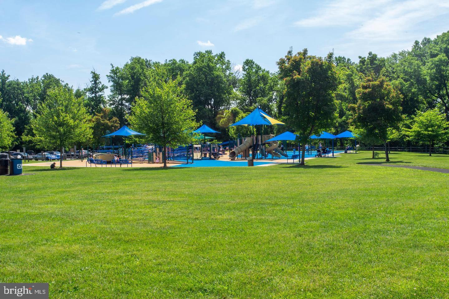 SAW MILL VALLEY - Residential