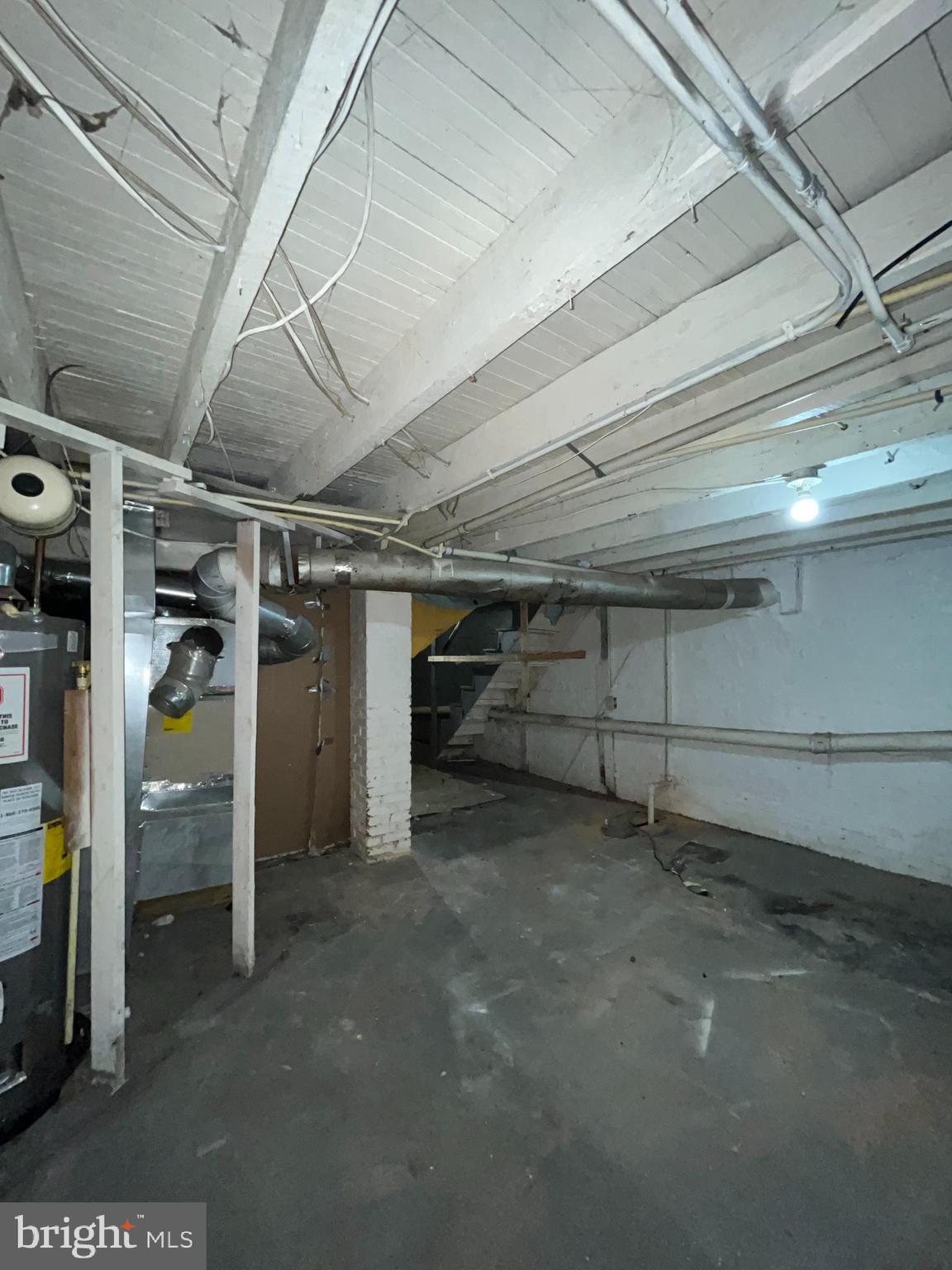 ELLWOOD PARK - Residential