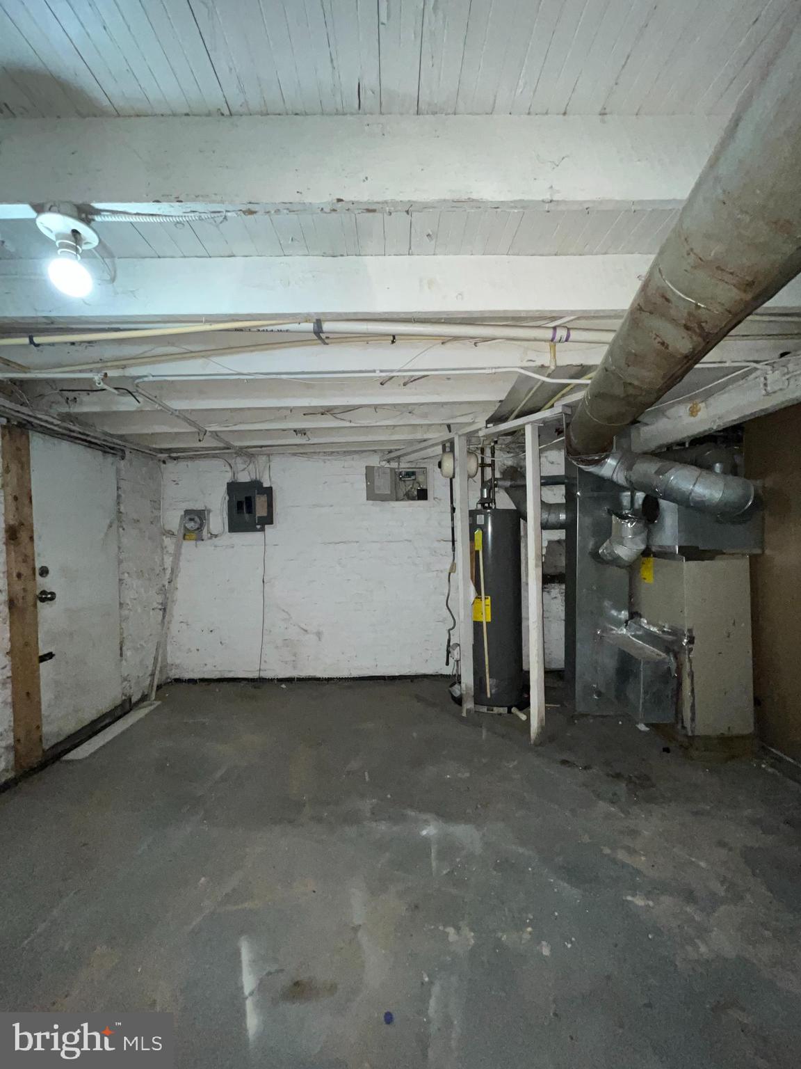 ELLWOOD PARK - Residential