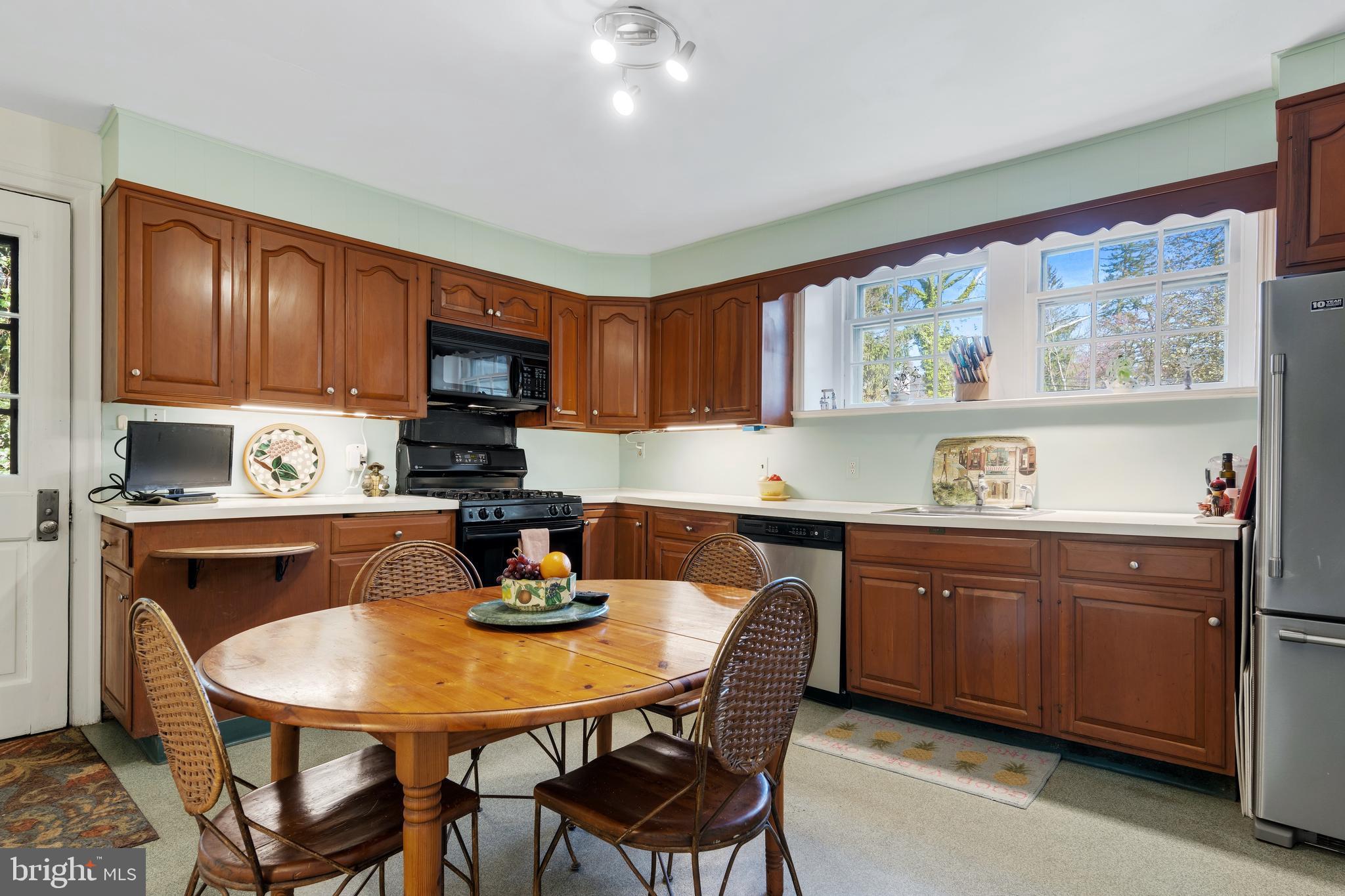 SOUTH WAYNE - Residential