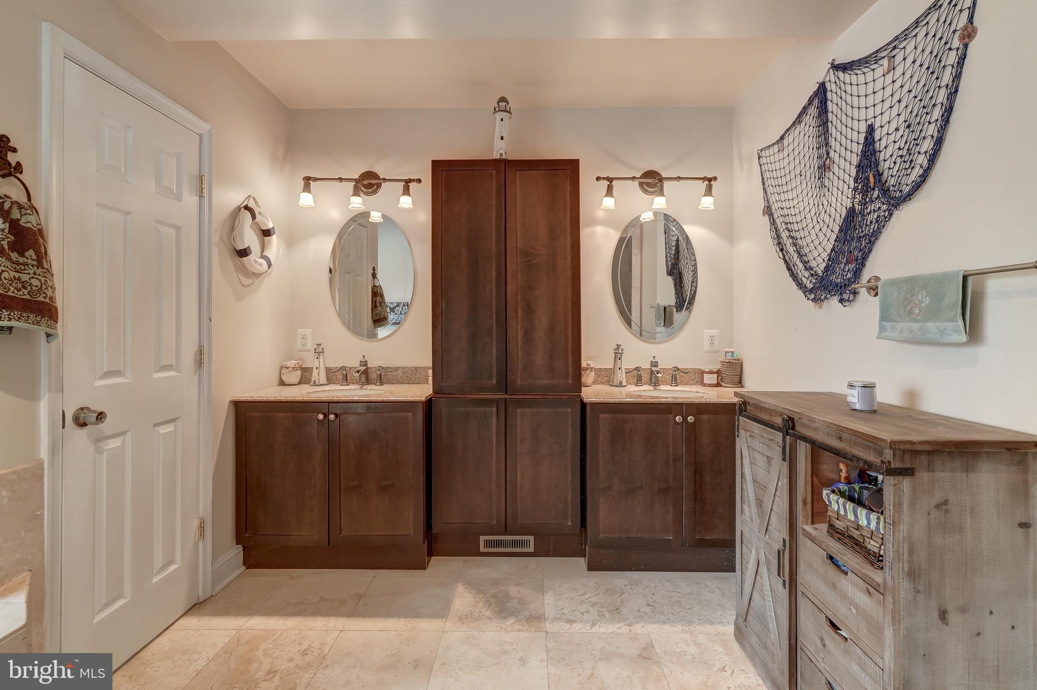 ROCKLAND CREEK ESTATES - Residential