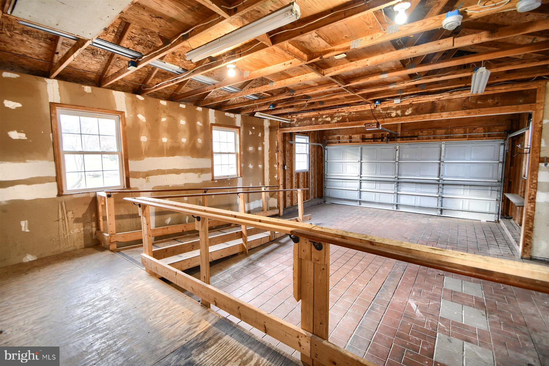 REBECCA RIDGE - Residential