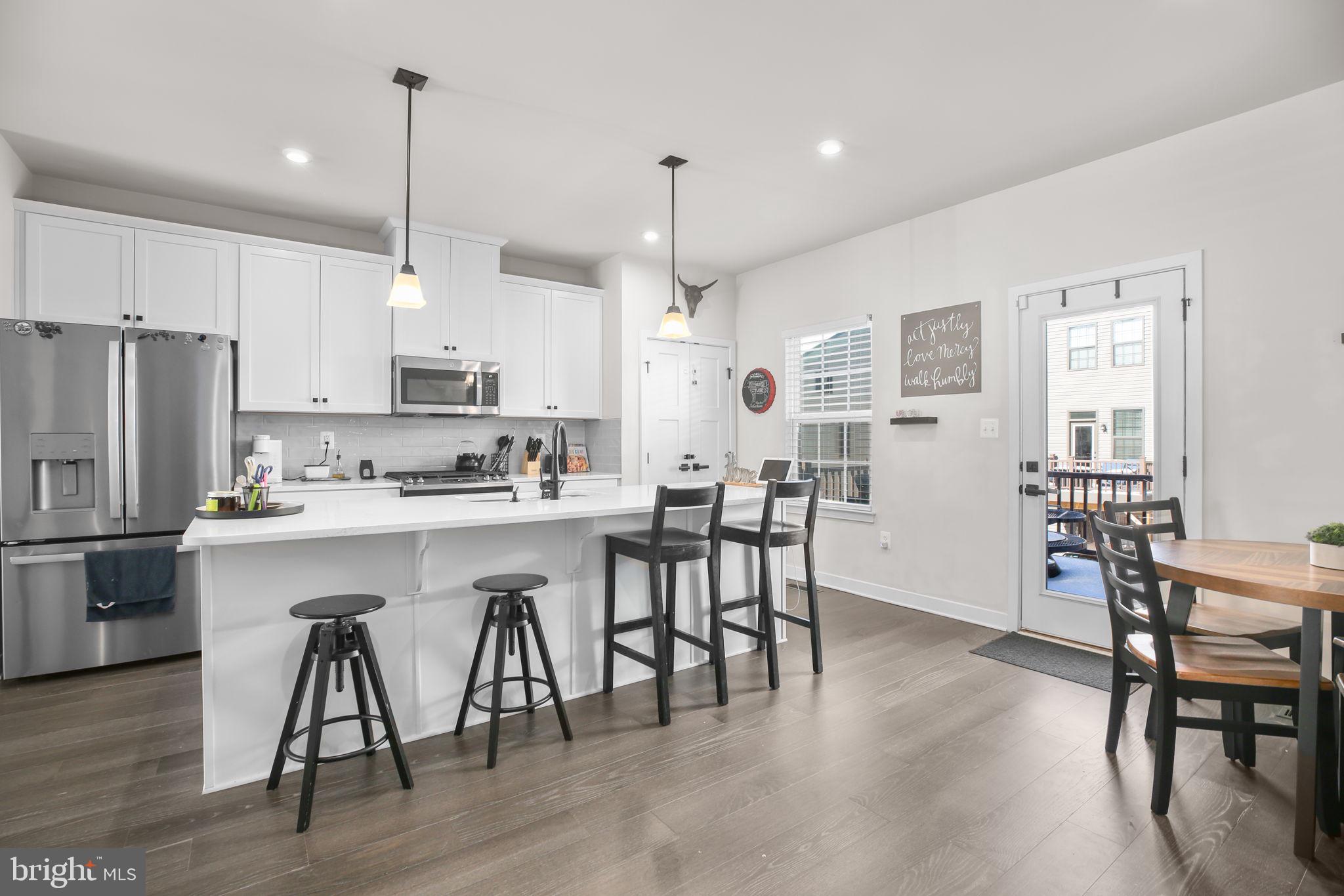 FREDERICKSBURG - Residential