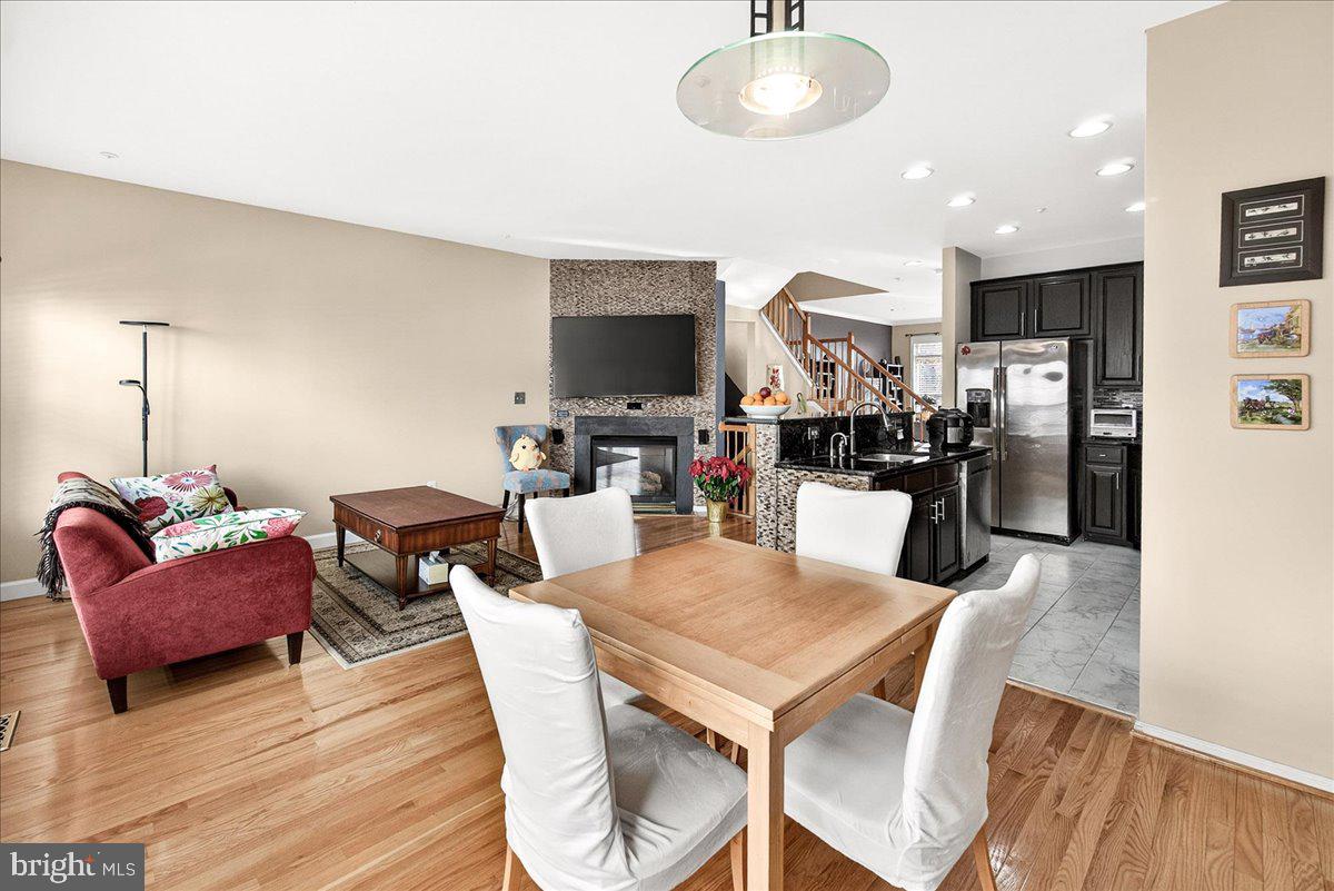 GOVERNORS GRANT - Residential Lease