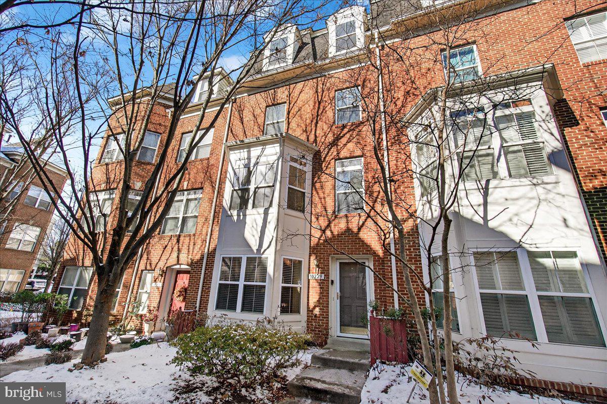 GOVERNORS GRANT - Residential Lease