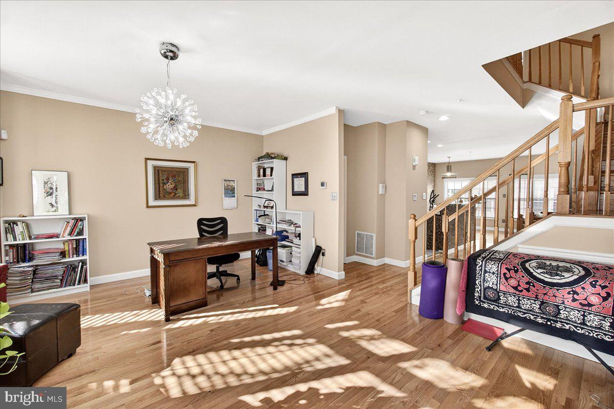 GOVERNORS GRANT - Residential Lease