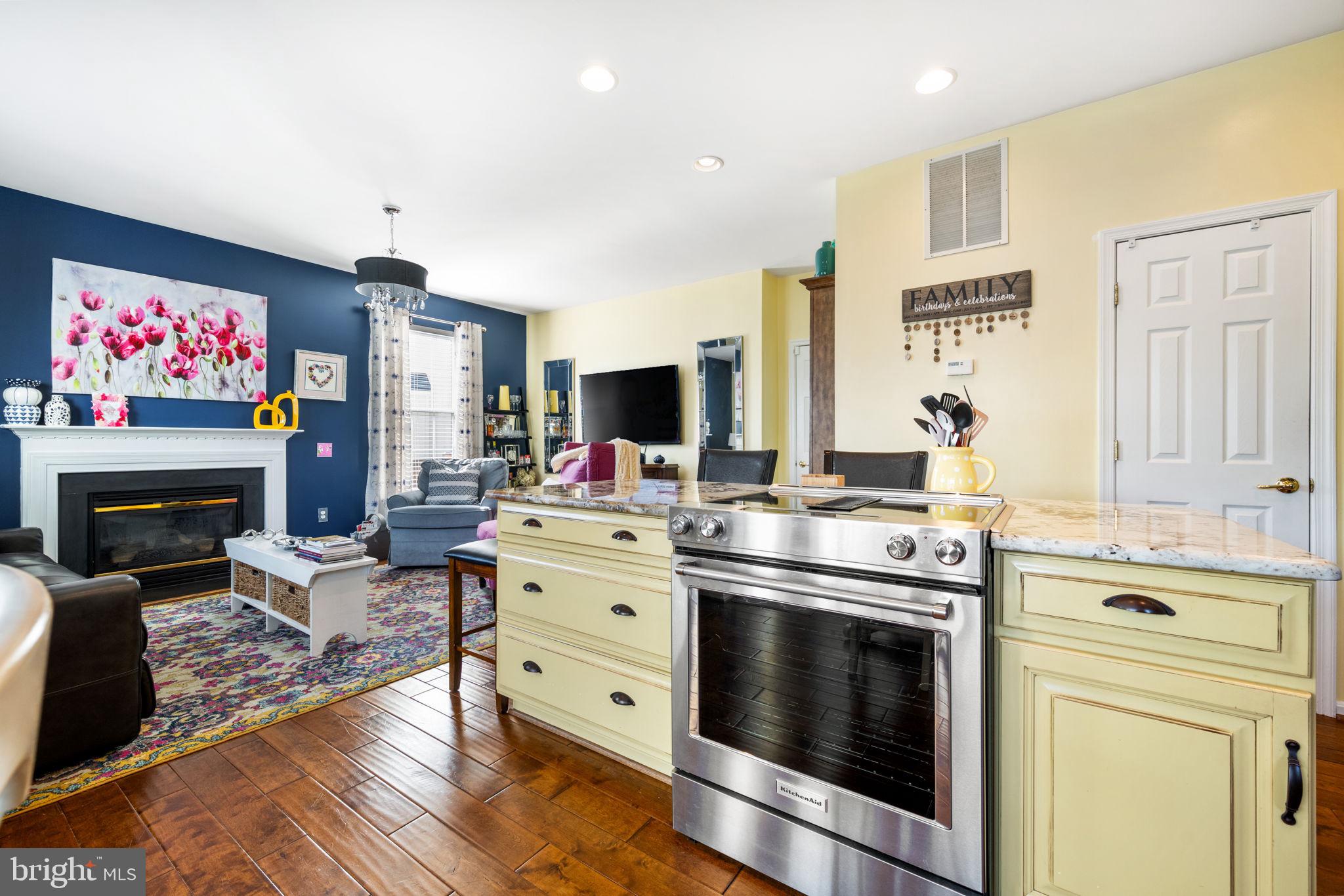 DALE CITY - Residential