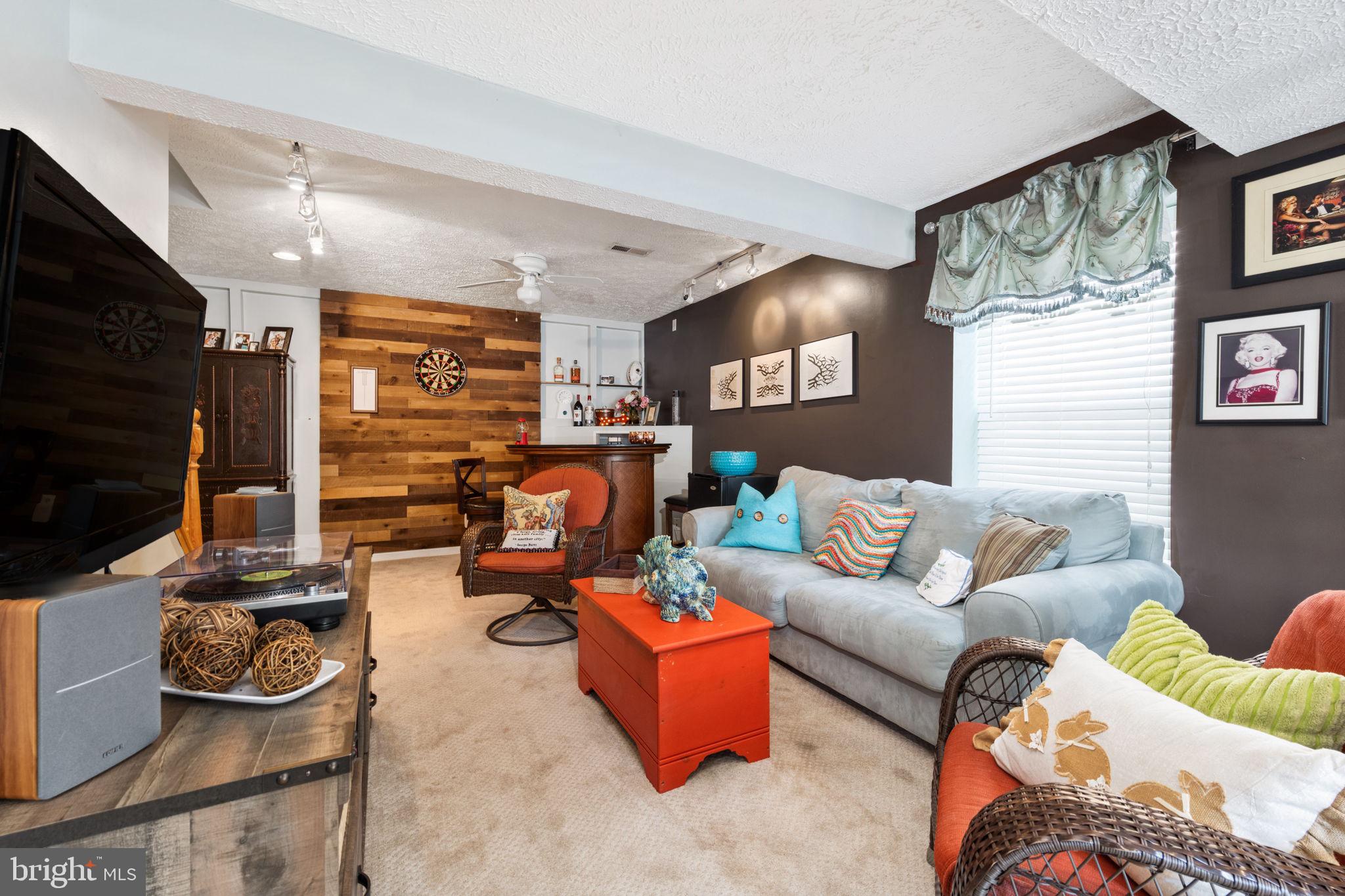 DALE CITY - Residential