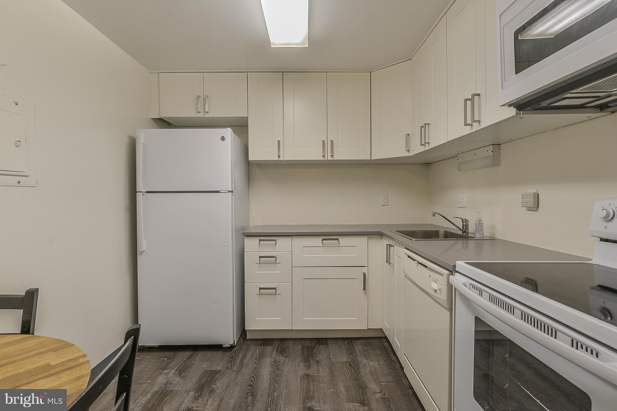 SENTINEL OF LANDMARK - Residential