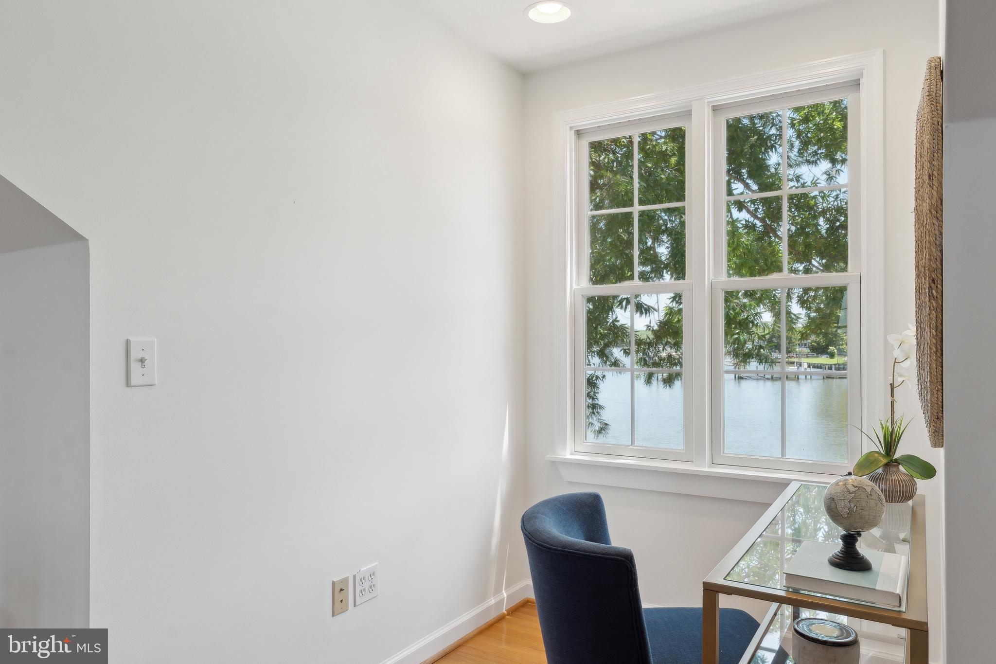 BACK BAY BEACH - Residential