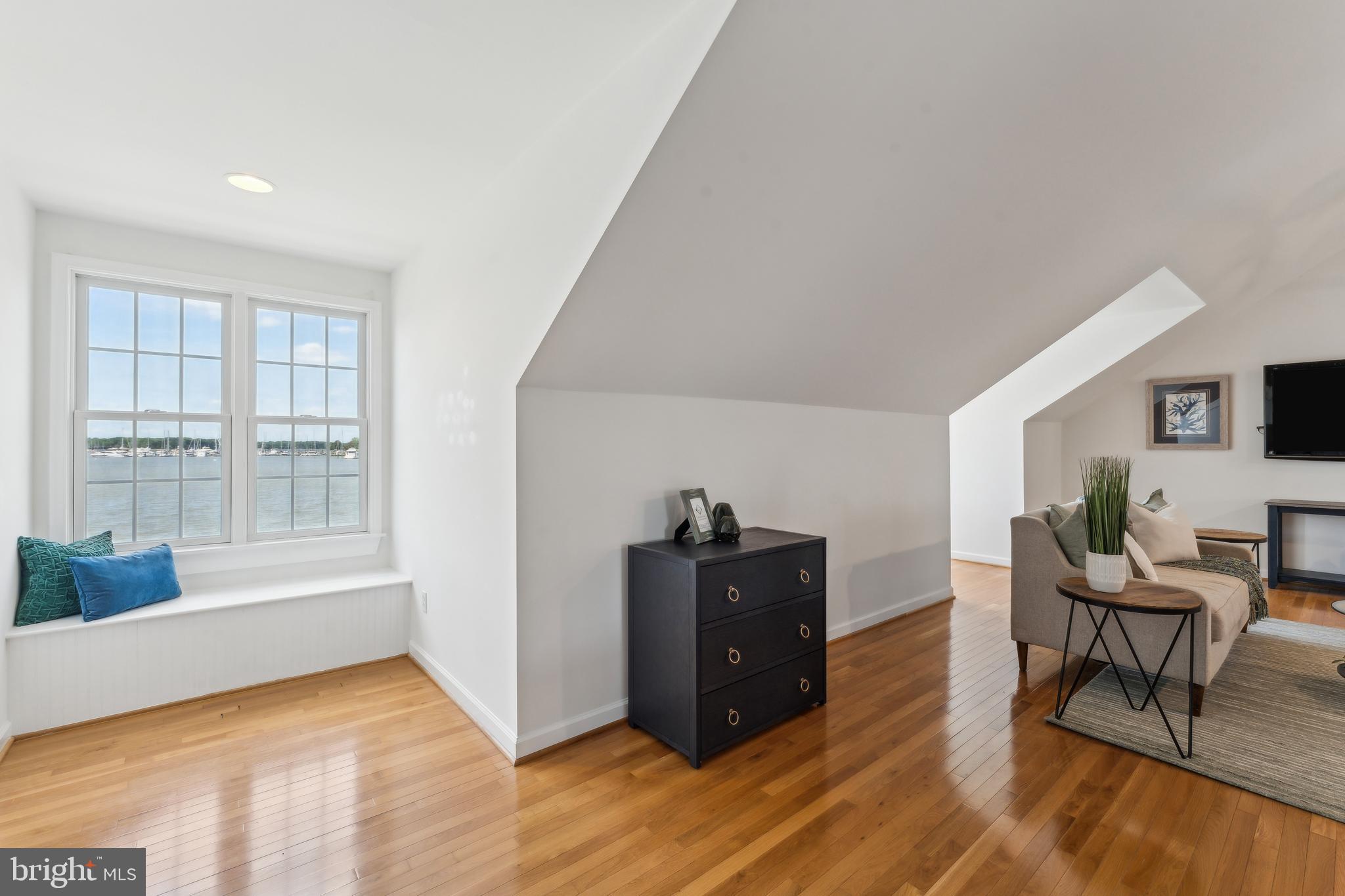 BACK BAY BEACH - Residential