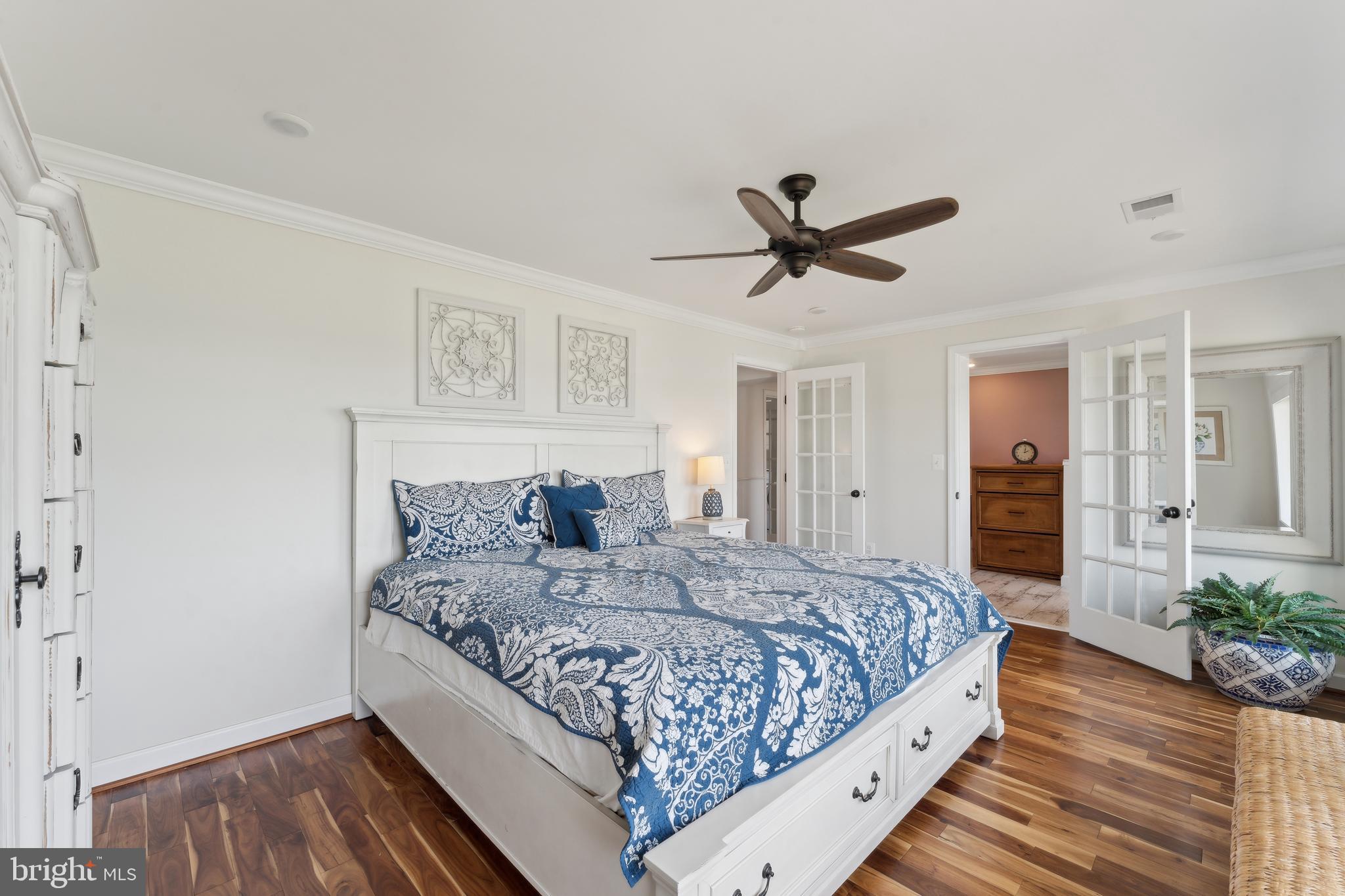 BACK BAY BEACH - Residential