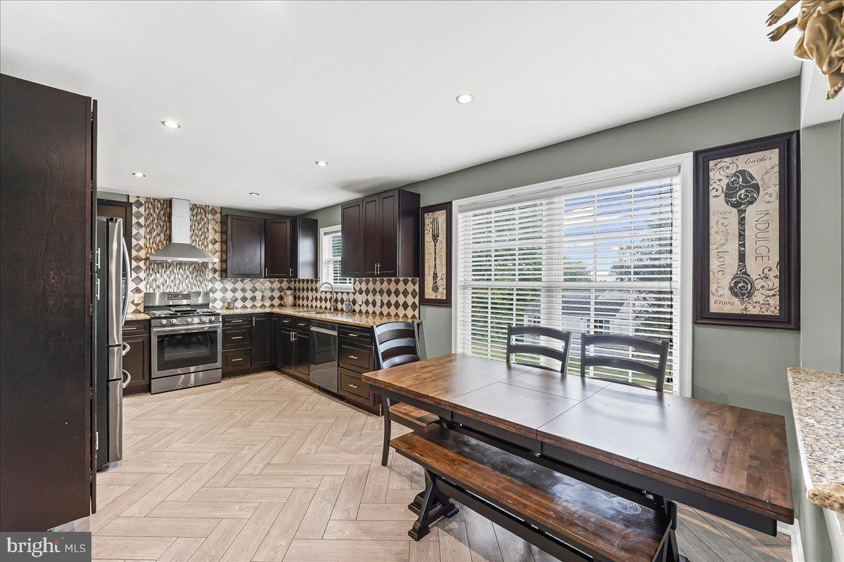 BROOKSIDE ESTATES - Residential