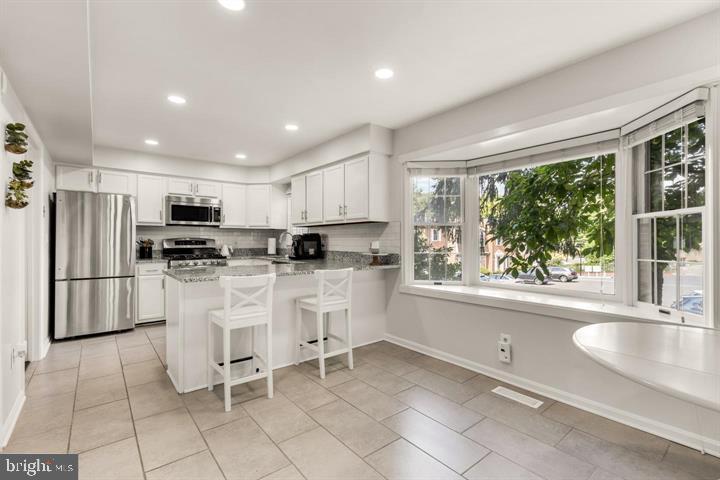 NORTHWEST BRANCH ESTATES - Residential Lease