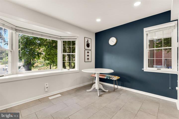 NORTHWEST BRANCH ESTATES - Residential Lease