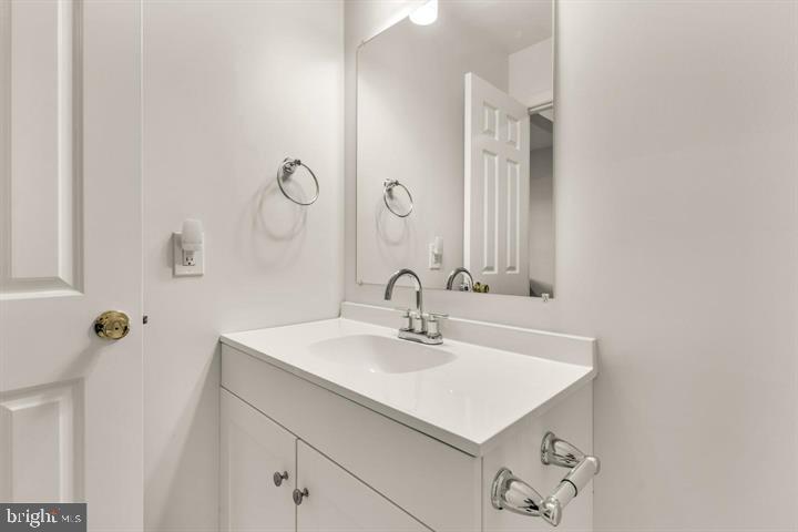 NORTHWEST BRANCH ESTATES - Residential Lease