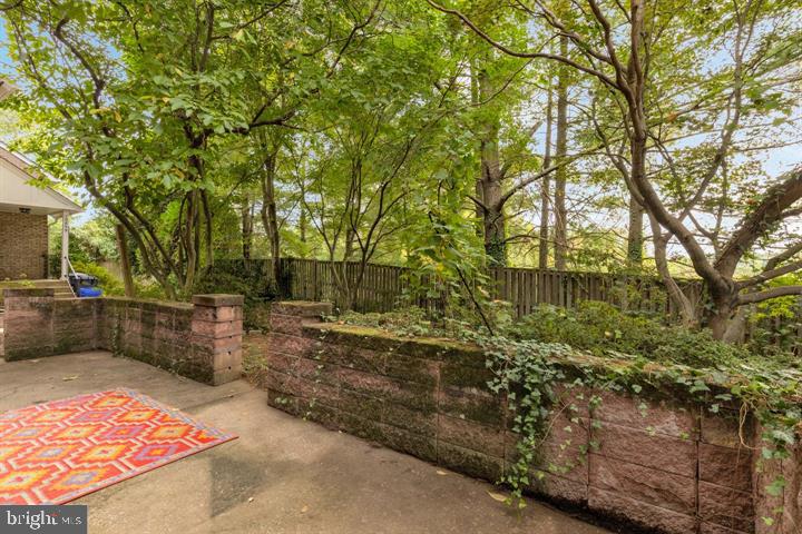 NORTHWEST BRANCH ESTATES - Residential Lease