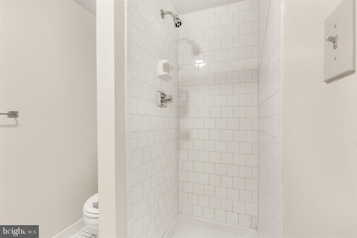 NORTHWEST BRANCH ESTATES - Residential Lease