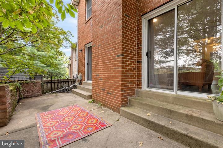 NORTHWEST BRANCH ESTATES - Residential Lease