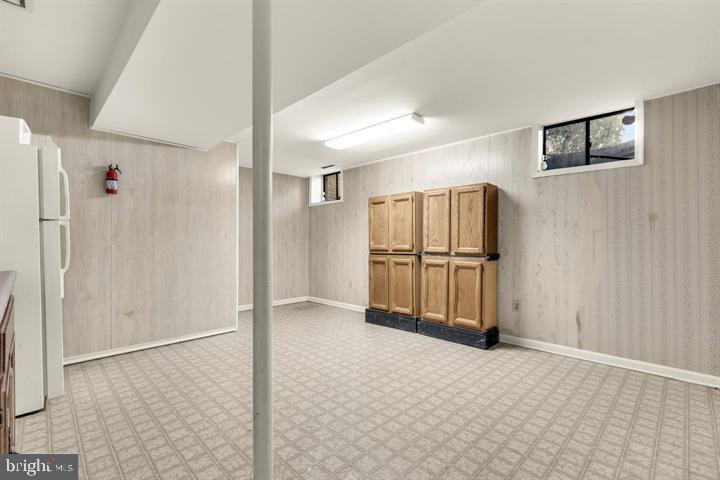 NORTHWEST BRANCH ESTATES - Residential Lease