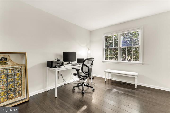 NORTHWEST BRANCH ESTATES - Residential Lease