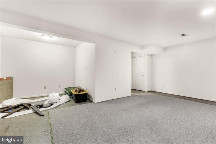 NORTHWEST BRANCH ESTATES - Residential Lease