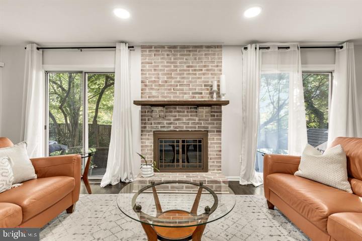 NORTHWEST BRANCH ESTATES - Residential Lease