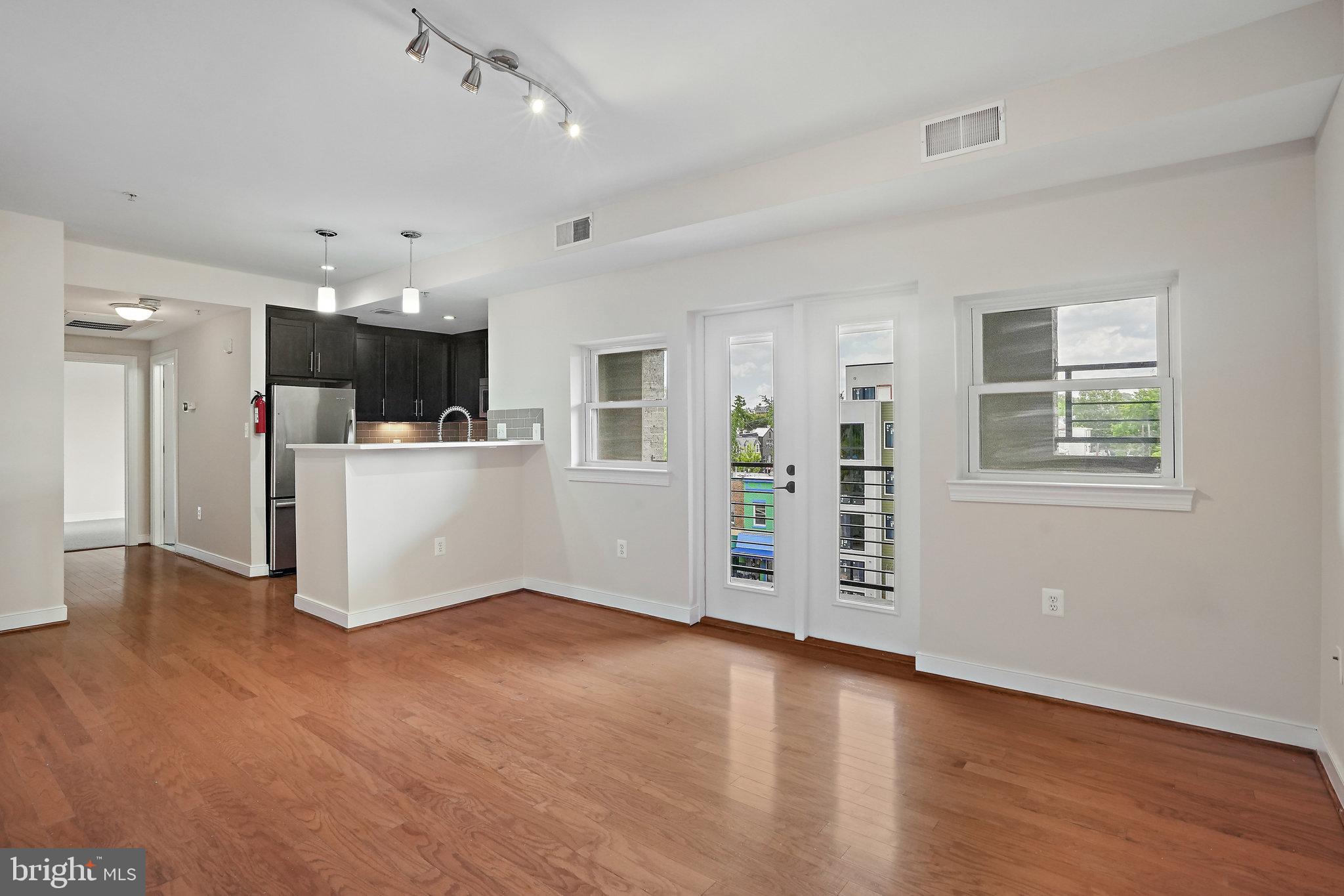 4800 GEORGIA NW 405